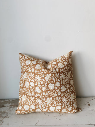 Gina Pillow - 24 x 24