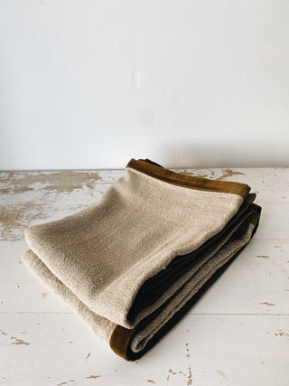 Velvet Trim Throw, Green