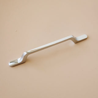 Milo Metal Pull - Chrome