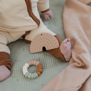 Rainbow + Rays Teether (Mahogany Rose)