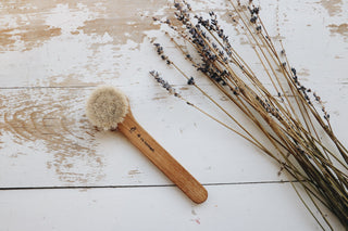 Facial Dry Brush