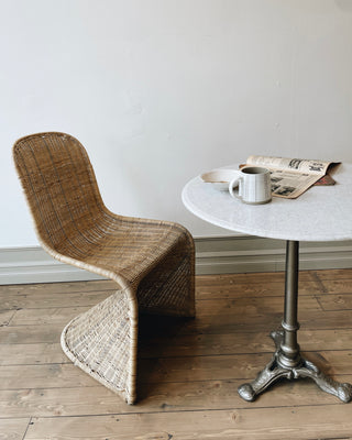 Boulangerie Cafe table