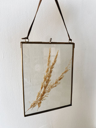 Medium Hanging Brass Frame 15 x 20cm
