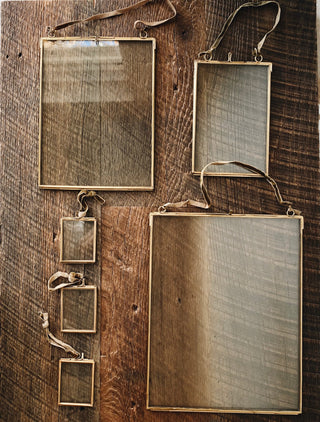 Medium Hanging Brass Frame 15 x 20cm