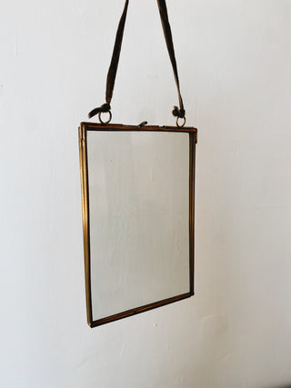 Small Hanging Brass Frame 15 x 10cm