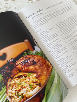 The Oldest Kitchen in the World: 4,000 Years of Middle Eastern Cooking Passed Down through Generations Cookbook