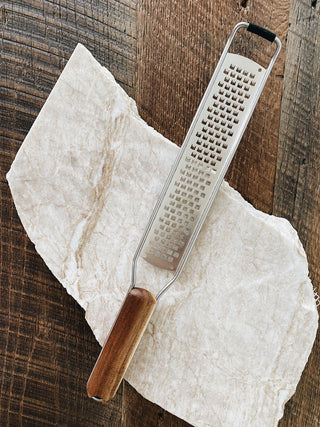 Prairie Coarse Cheese Grater with Long Handle