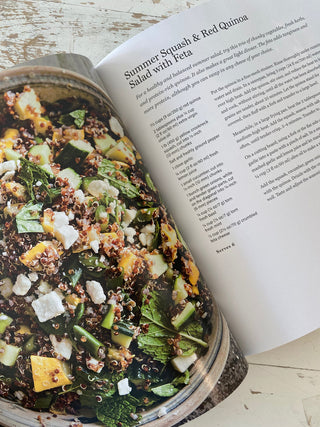 Salads for Every Season: 100 Fresh and Flavorful Recipes Year-Round Cookbook