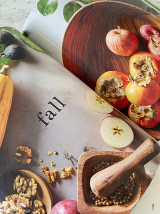 Salads for Every Season: 100 Fresh and Flavorful Recipes Year-Round Cookbook