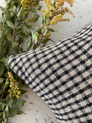 Heritage Linen Pillow 20x20