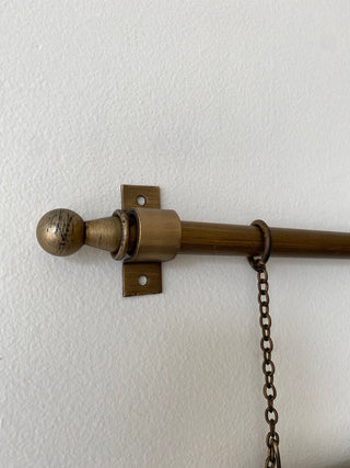 Adjustable Hanging Brass Frame