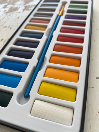 Watercolour Paint Set with Brush 24 Colours