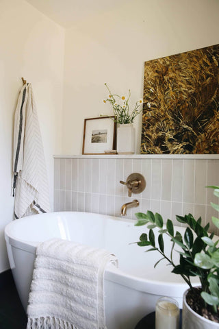 Farmer's Daughter Interior design project | bath with styling products